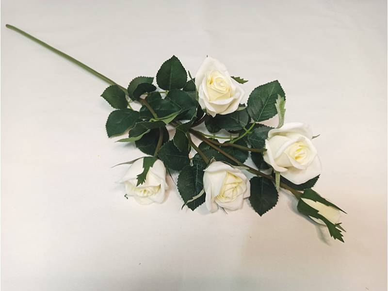 Роза кустовая с силиконовым покрытием  белая
