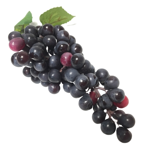 Виноград гроздь большая темно-красная