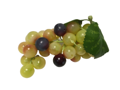 Виноград гроздь средняя зелено-фиолетовый